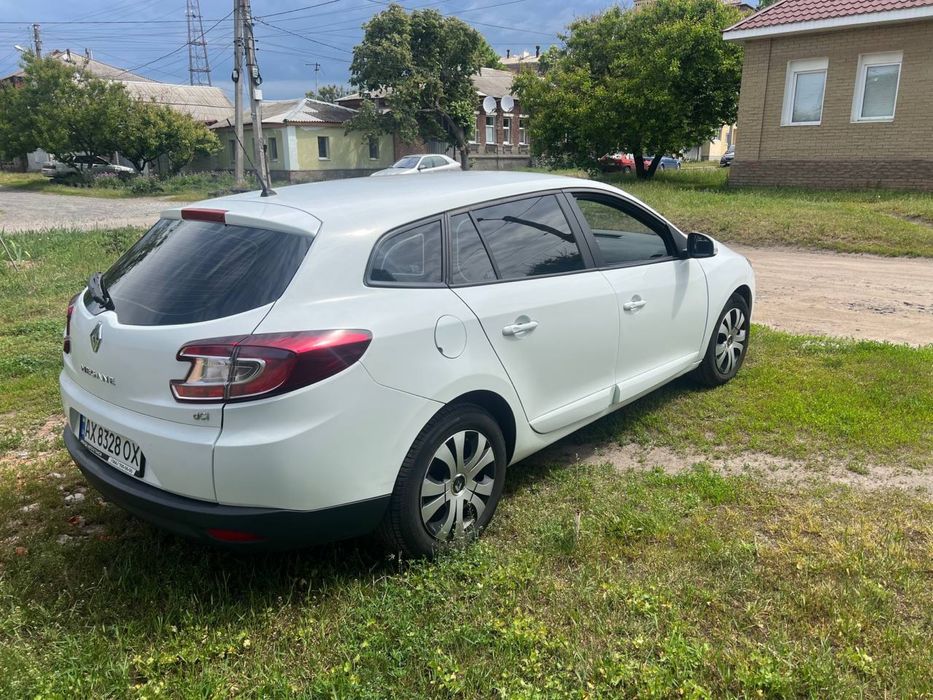 Аренда авто под такси, с выходными . С выкупом