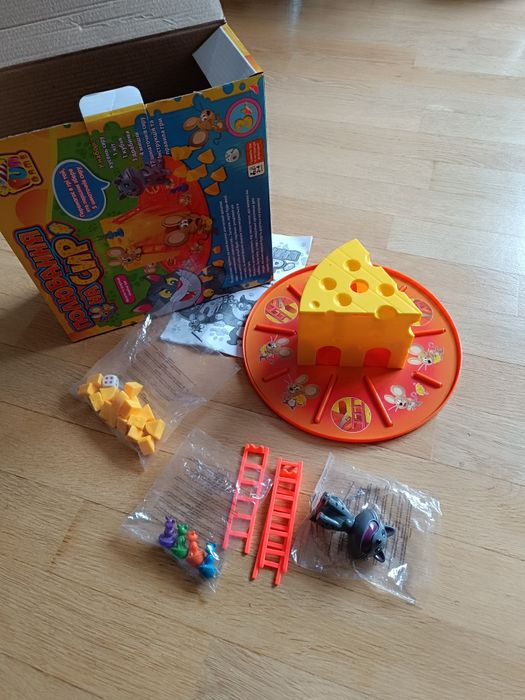 Гра дитяча "Полювання на сир"