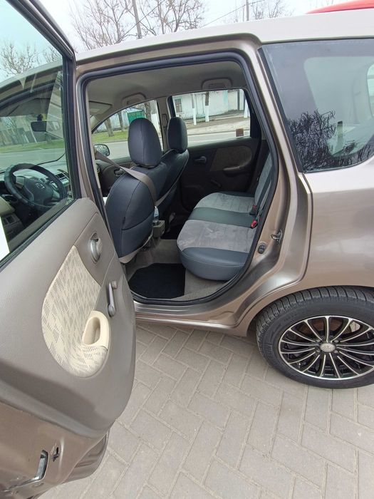 Нисан 1власниця 139тис