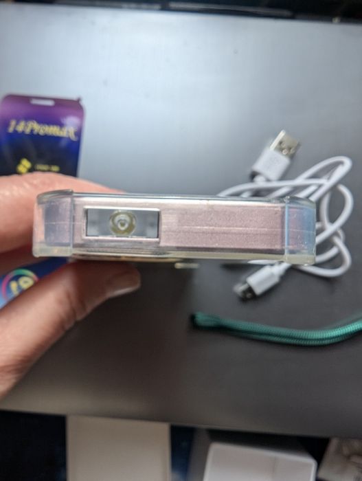 Кнопочний телефон кнопковий