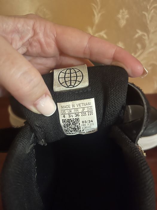 Кеди/ кросівки adidas