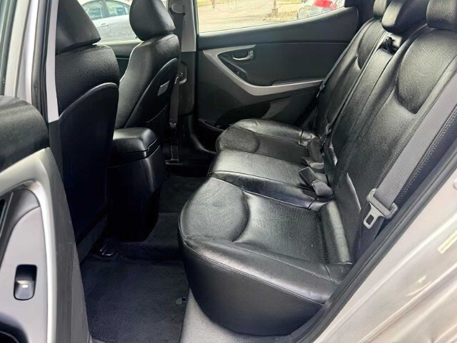 Hyundai Elantra Sport      2015