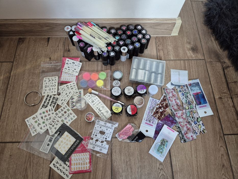 Lakiery hybrydowe, ozdoby komplet