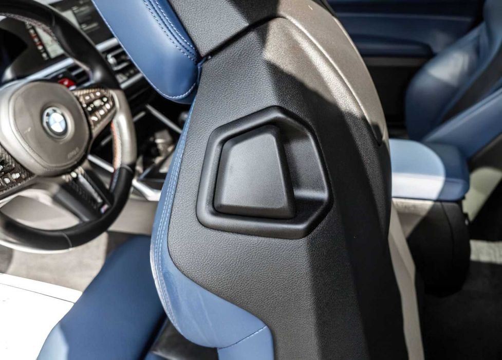 BMW M4      2021