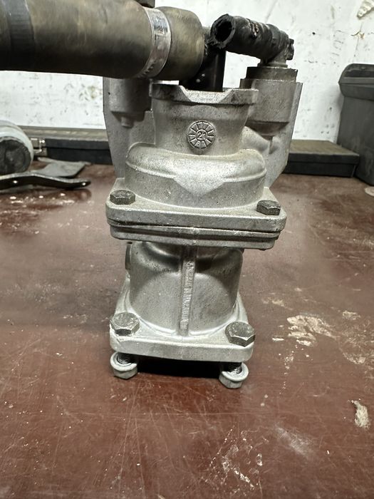 Главный тормозной кран Mercedes Vario 4613152587 WABCO