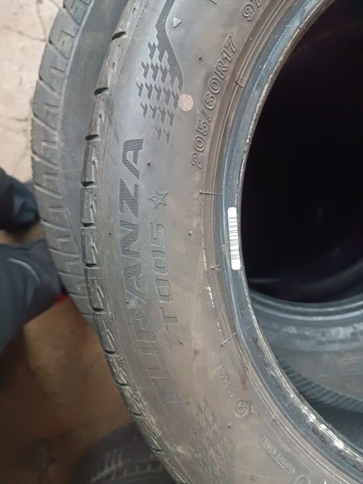 Opony letnie 205 60 R17 Bridgestone L1