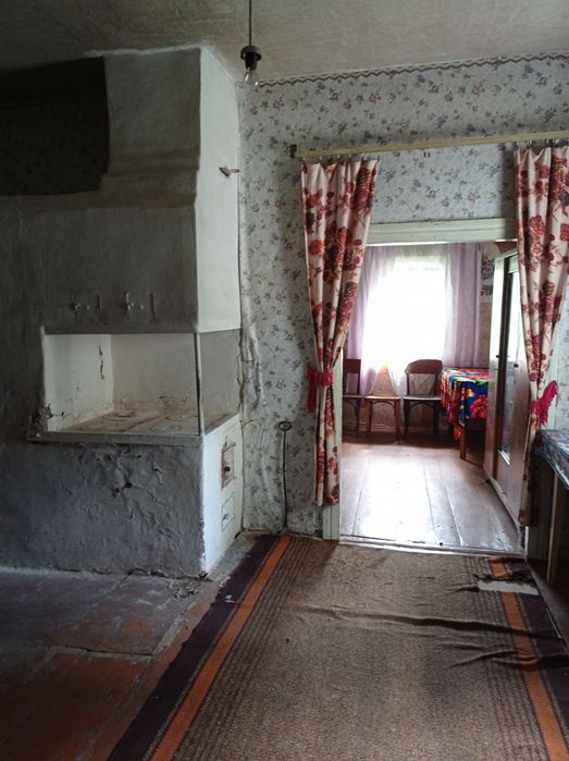 Помешкання в 20км від міста. Траса Чернігів-Київ. Село Красне.