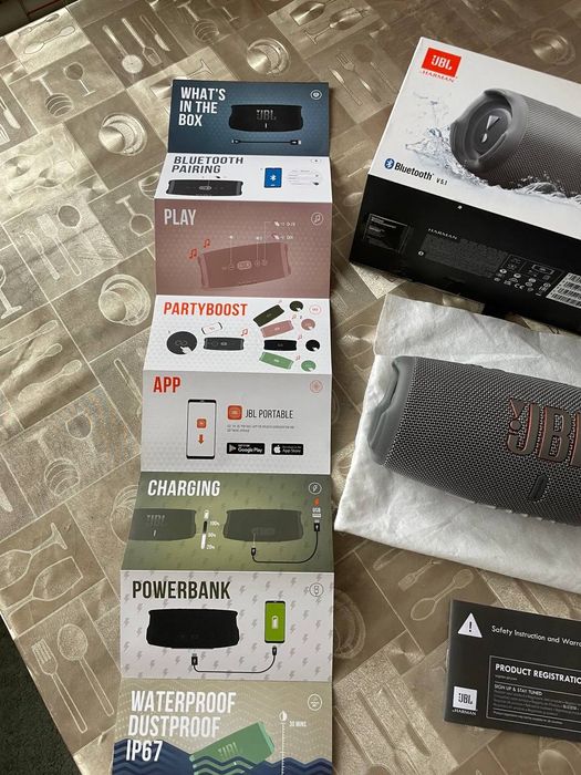 Портативна колонка JBL Connect.