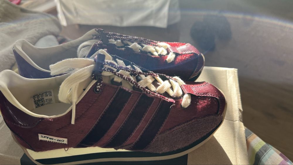 Adidas music bordeaux
