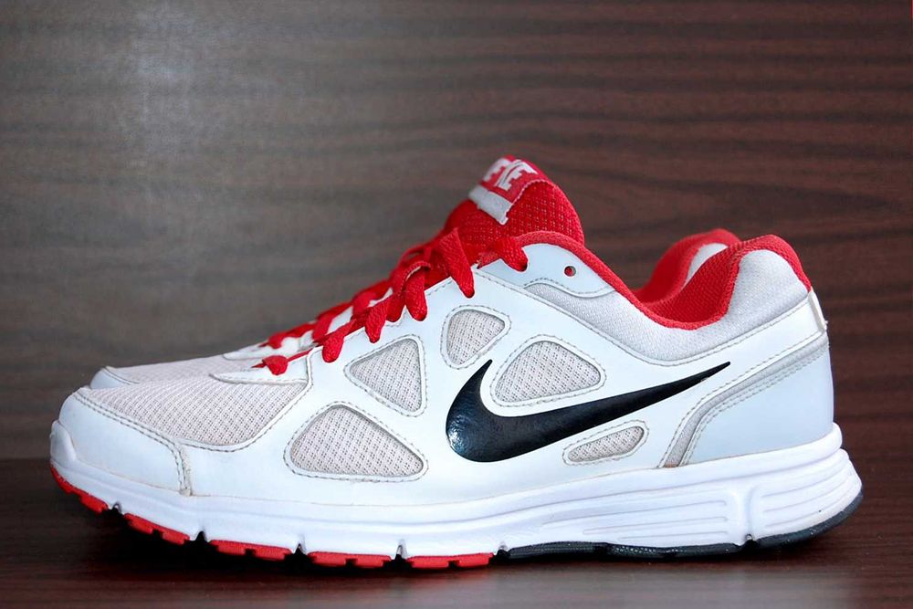 Кроссовки NIKE REVOLUTION р.40-41 original VIETNAM