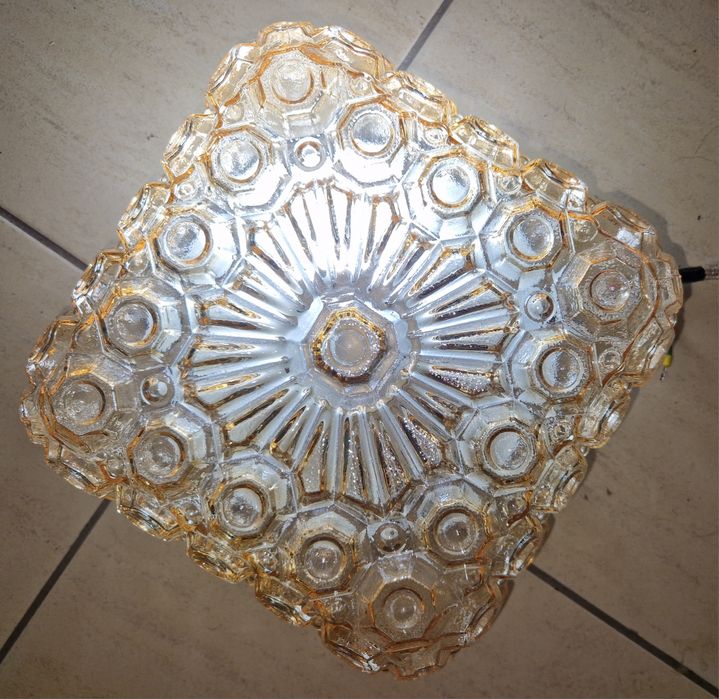 Szklany klosz / plafon vintage – kwadratowy, miodowy