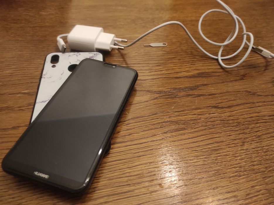 Huawei p20 lite 4/64GB, szkło na ekranie, oraz etui