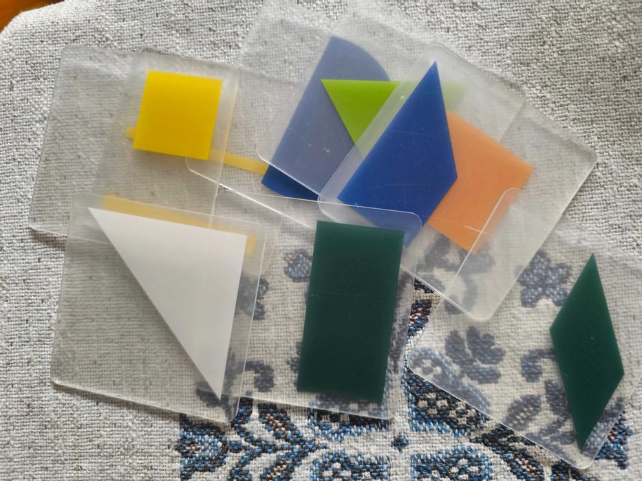 Логічна гра-головоломка - Кольоровий код "Figure cascading shadow"