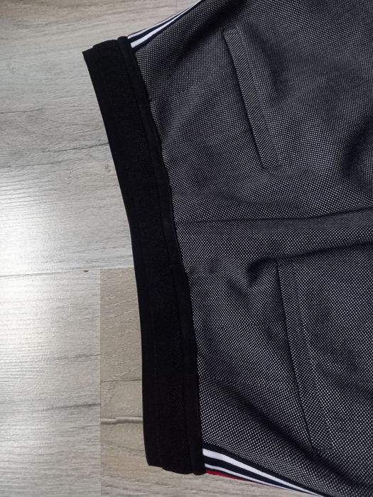 Przepiękne spodnie rurkii Zara Basic roz XS 34 lampasy szare