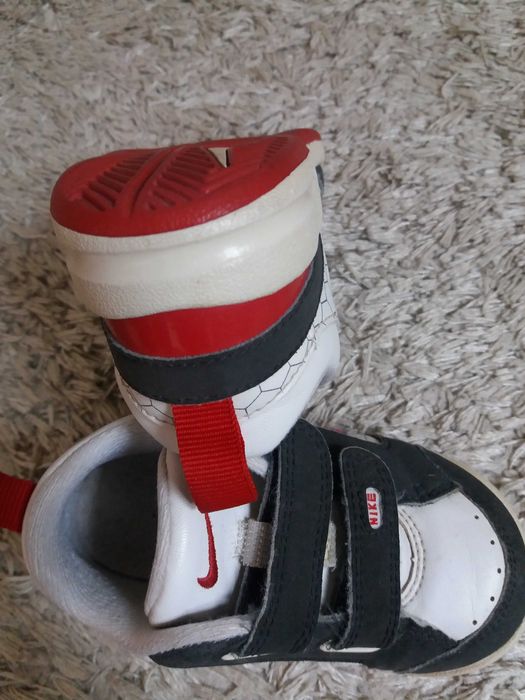 Adidaski Nike rozmiar 21