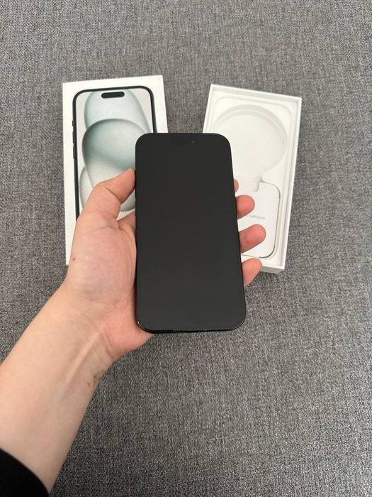 iPhone 15 – 82% Bateria, Stan 9.5/10, Bardzo Dobry