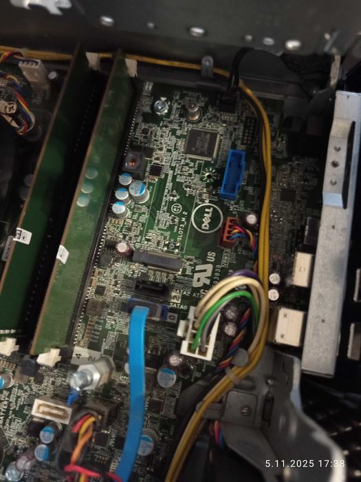 Dell Precision Tower 3420 Xeon E3-1245 3.4GHz 16GB DDR4 500HDD Win10