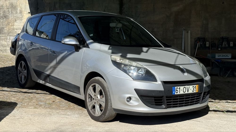 Renault Grand scenic 1.5 dci 7 lugares 2011 foto 2