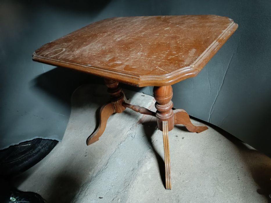 5 Mesas de madeira usado pés partidos