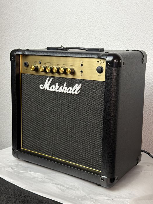 Amplificador Marshall MG15G