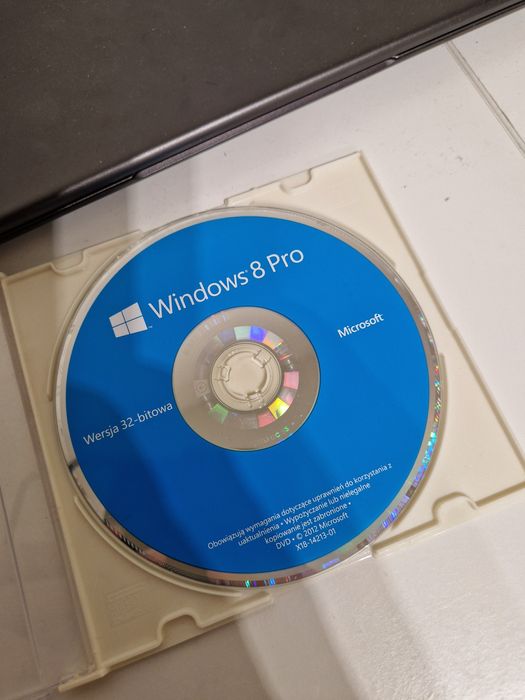 Płyta z systemem operacyjnym Windows 8 Pro