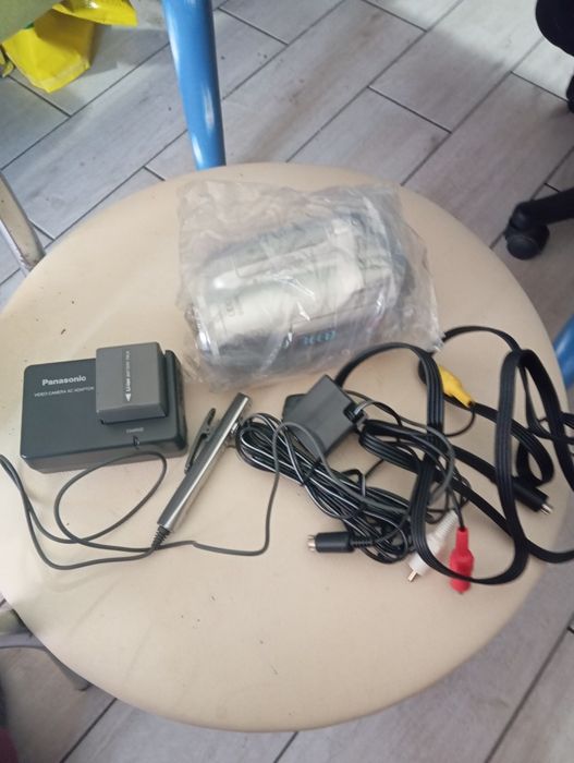 Продам видеокамеру.