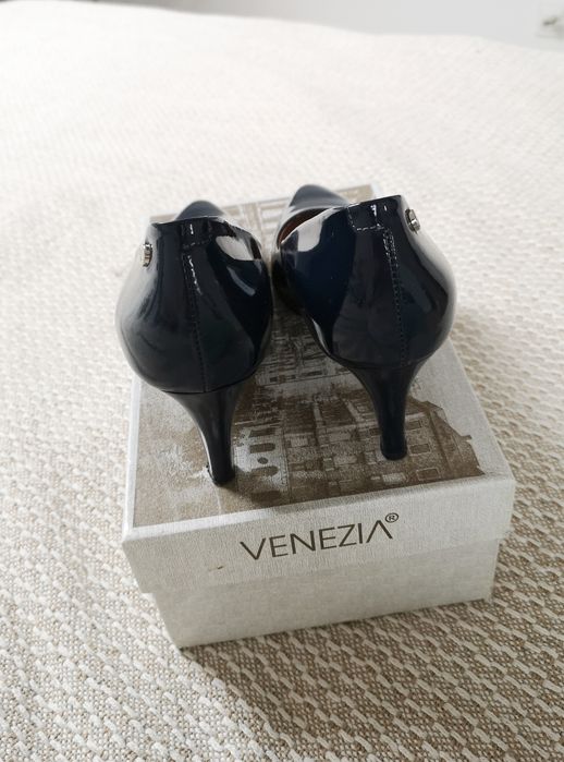 Czółenka na obcasie Venezia skóra