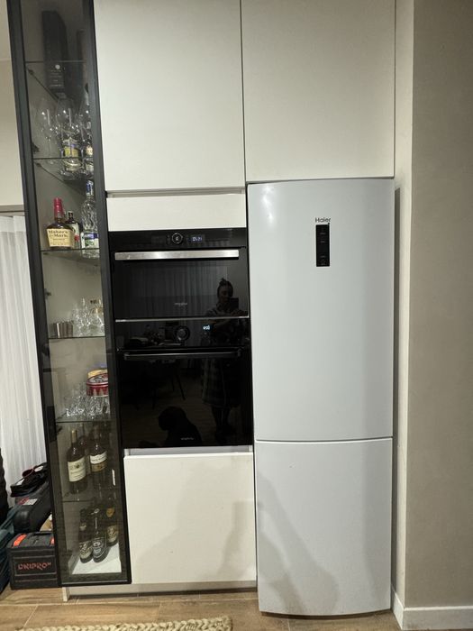 Продам майже новий холодильник