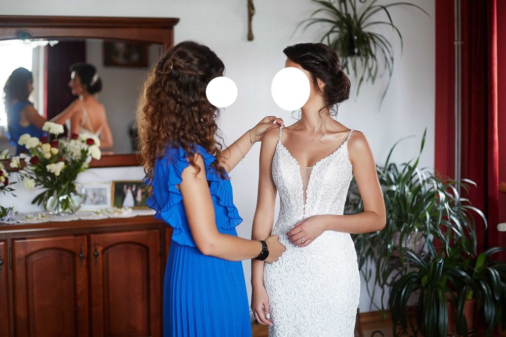 Piękna suknia ślubna rybka, koronka, perły, cekiny, La Belle, 36