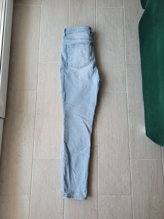 Nowe jasno niebieskie spodnie straight jeans wysoki stan rurki H&M L