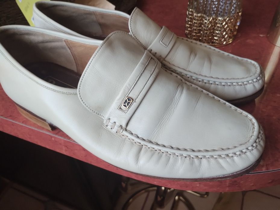 Barker Shoes Legendarna brytyjska firma produkująca luksusowe buty
Barker Shoes Legendarną brytyjska firma produkująca luksusowe buty
Barker Shoes Le
