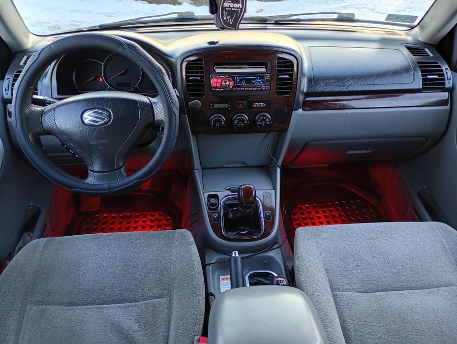 Suzuki Grand Vitara XL7 4x4 2.7 v6 Gaz ładna
