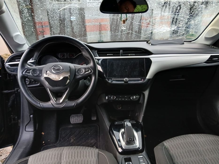 Opel Corsa F 1.2 turbo automat !!