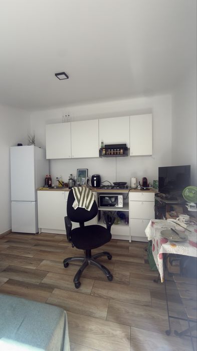 Quarto grande em anexo com cozinha