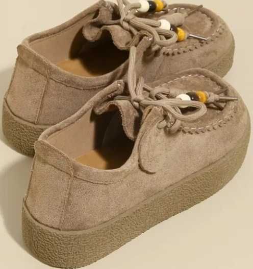 Жіночі мокасини лофери