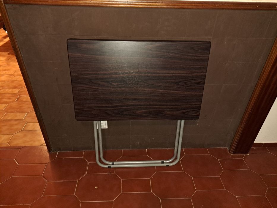 Mesa dobrável pequena
