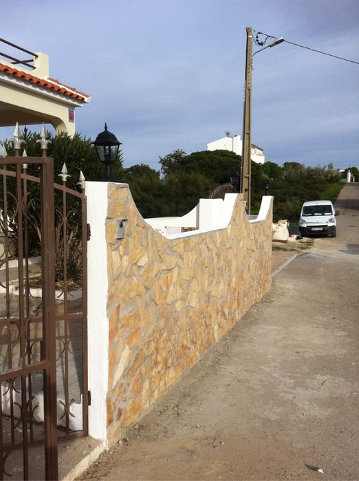 Alugo vivenda  com 5 quartos perto da praia piscina  16x4