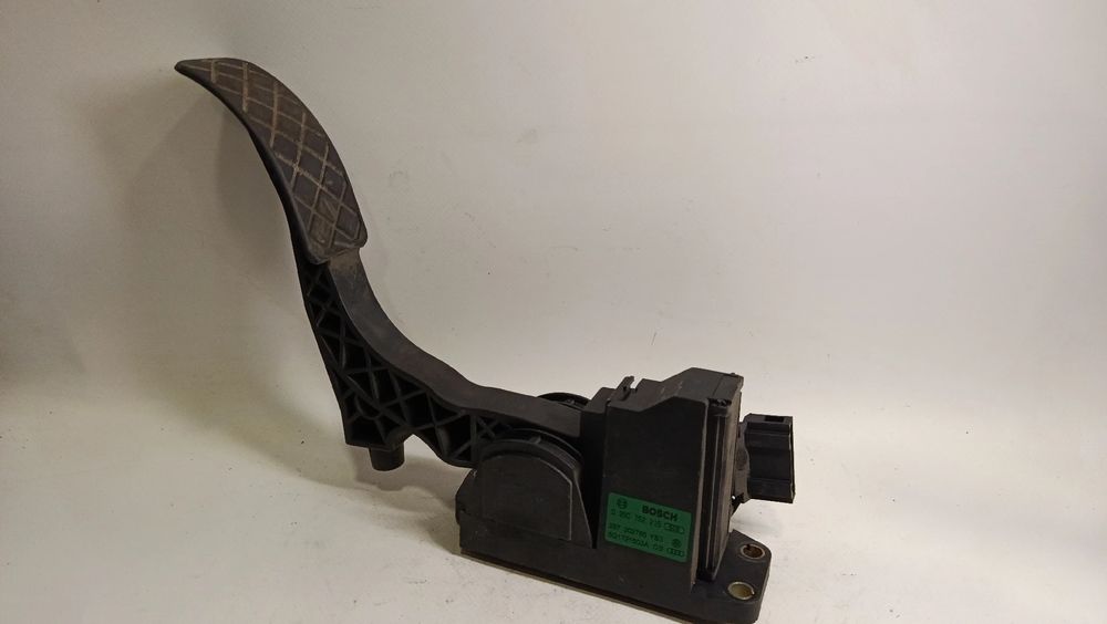 Pedal do acelerador VOLKSWAGEN Polo (9N)