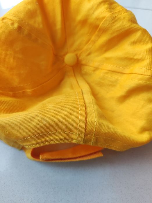 Czapka dziecięca z daszkiem