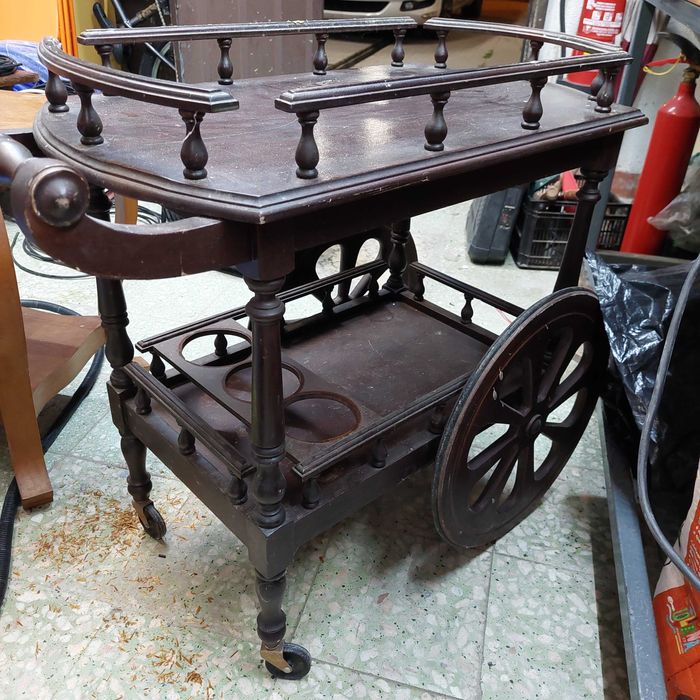 Carrinho bar antigo em madeira para restauro