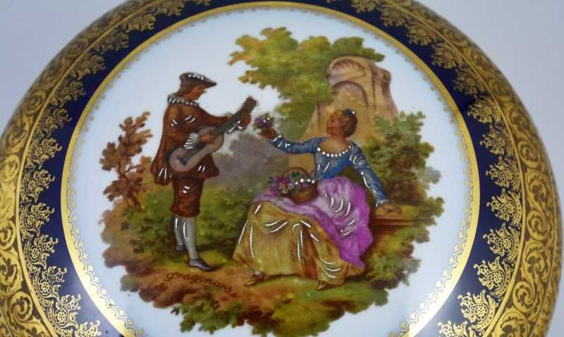 Caixa em porcelana marcada Limoges France