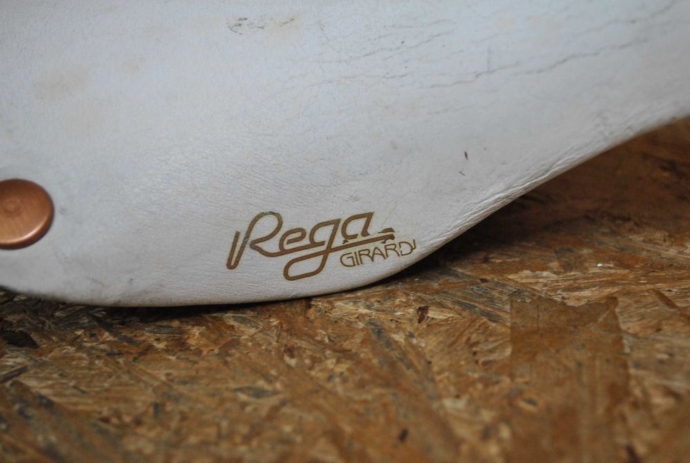 Siodło rowerowe Selle San Marco Regal białe siodełko retro szosa