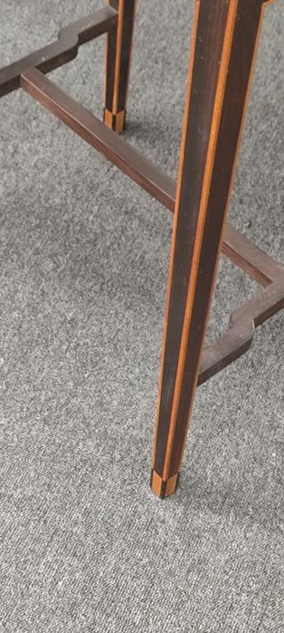 Antiga mesa expositora