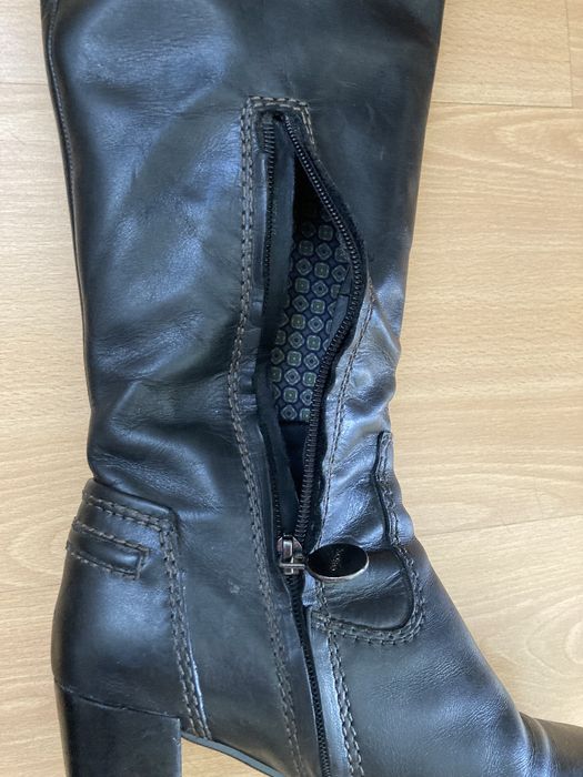 Botas de cano alto em pele genuina Geox