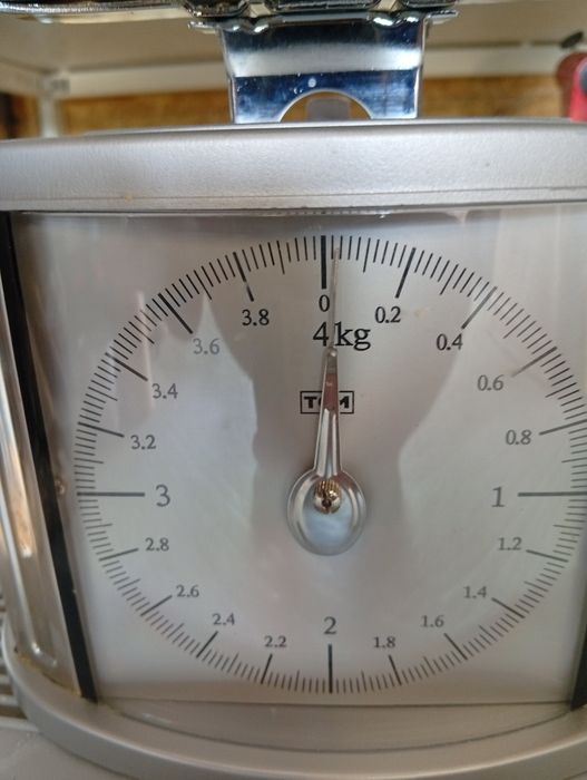 Waga domowa 4 kg.