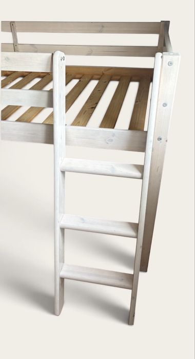 Cama alta de criança