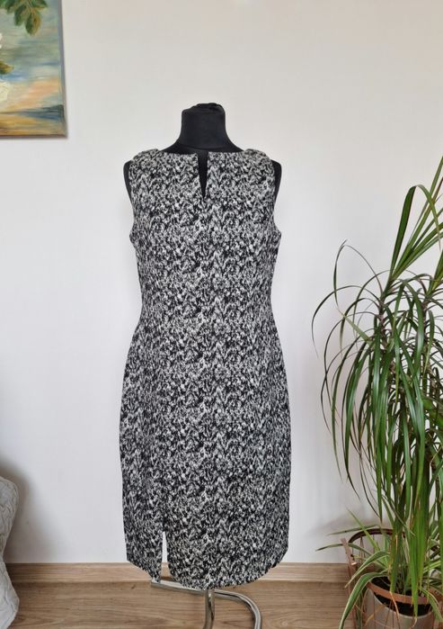 Elegancka sukienka w drobny wzorek classy 40 Orsay