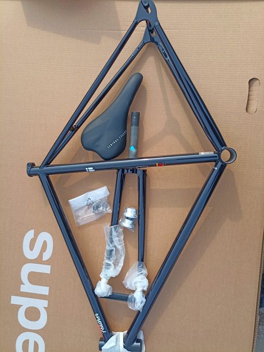 Nowy rama Framset Fuji ostre koło + stery widelec flip flop Feather