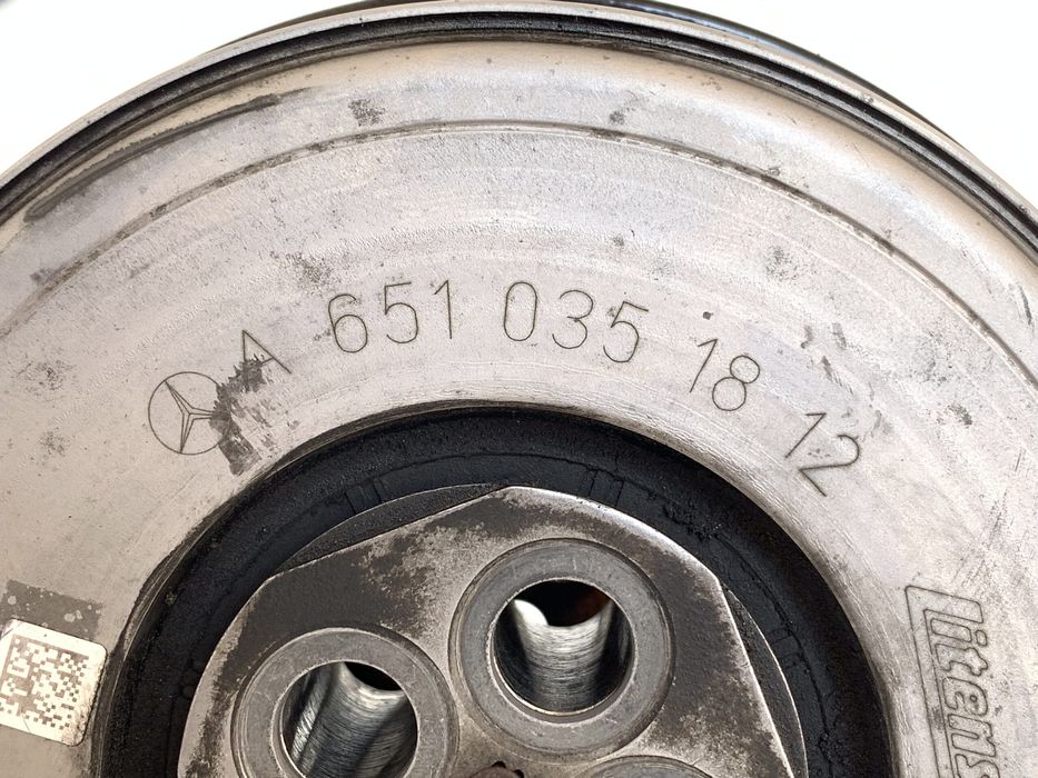 Шкив коленвала демпферный Мерседес Спринтер W906 2.2 OM651 A6510351812