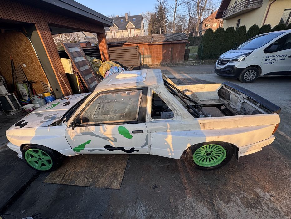 BMW E30 Pickup Drift Klatka